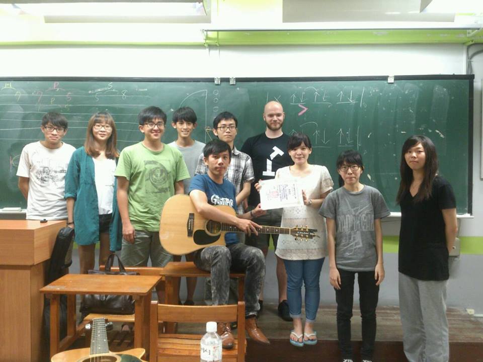 吉他社木吉他初級班畢業